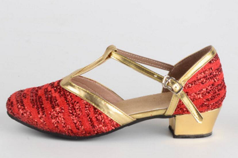 Girls T-Strap Latin Salsa Dance Shoes Closed Toe Glittering Ballroom Dress Suede Sole Party Shoes