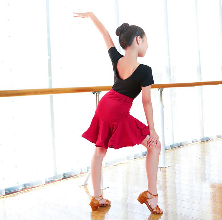Girls Latin Dance Leotard Dress Short Sleeves Two Piece Set Top and Skirt Active Wear